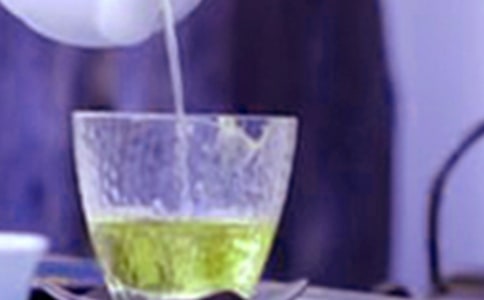 一個人靜靜喝茶的說說