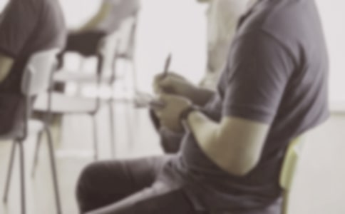 �����S�v���^��У�ͨ��20ƪ��