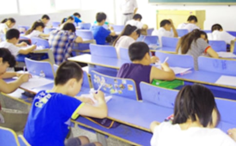 Ӣ�Z�ļ���ԇ���c�R��