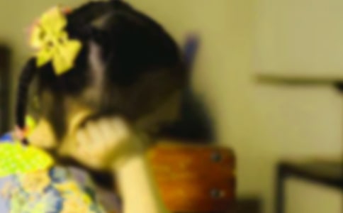 ��������Ů������