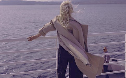 形容職場女性的句子