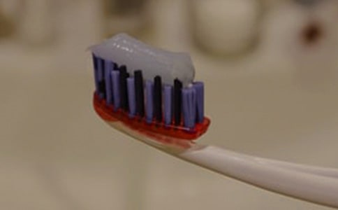 牙膏的妙用作文