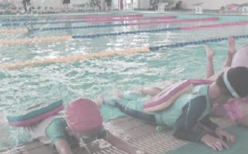 長島之行之初學(xué)游泳作文