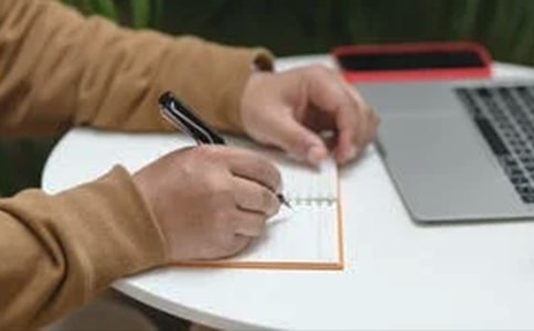 比看上去更有意思作文(必備15篇)