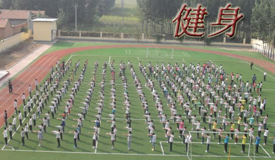 健身打沙袋的方法