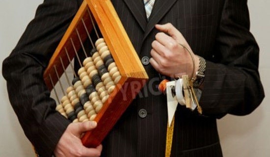 深圳文員工資高還是會計工資高