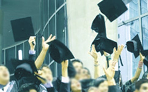 關(guān)于小學(xué)畢業(yè)的說(shuō)說(shuō)15篇(必備)