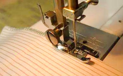 聰明的小裁縫的故事