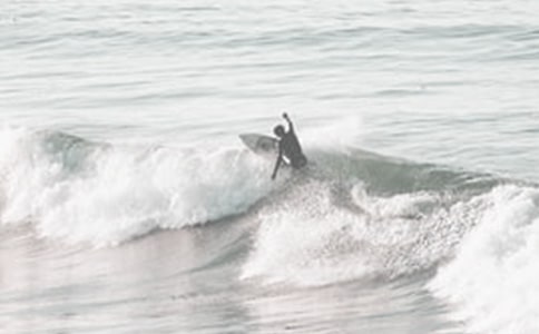 關(guān)于沖浪的作文