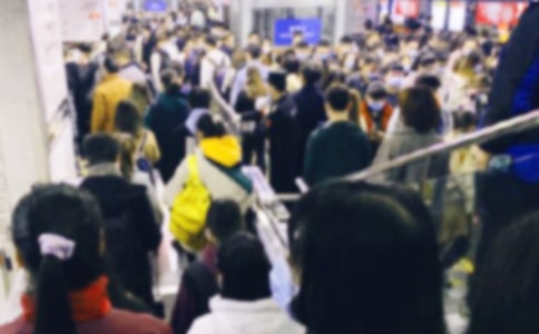 那些年我們擠過的春運