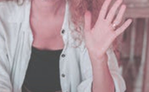 һ����һ�K�������ţ���ڽ���������ͻȻ����ǰ������һ�K������ţ�����Ʌs�]�����(hu��)����  ����?y��u)�ʲô�]���к���