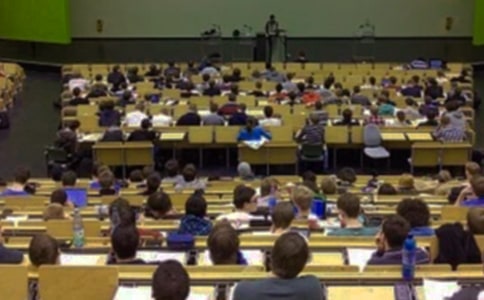 ��W����������