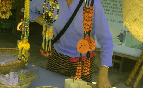 ������L������