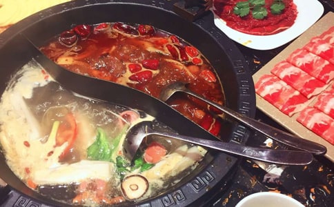 80后剩男創業開火鍋店