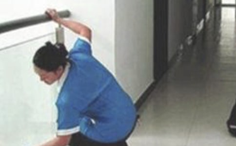 川妹子家政服務員出川難的調查與思考