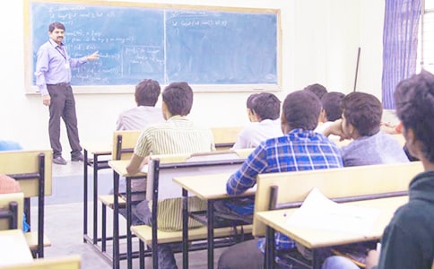 ���н̌WҎ������