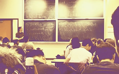 ���ж��Z�ľ�̌W(xu��)�O(sh��)Ӌ