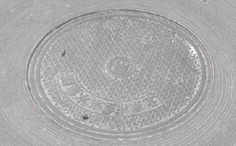 關于井蓋的作文