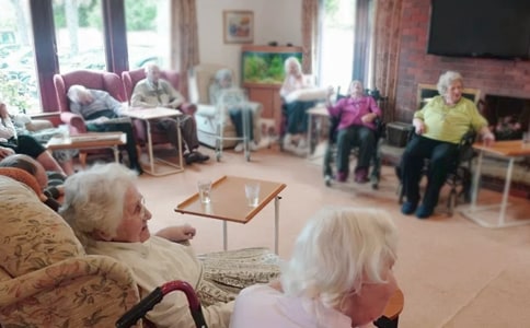 ���L����Ժ����