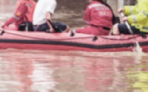 抗洪救災感人故事優選(15篇)