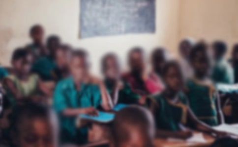 關愛留守兒童主題班會15篇【精華】