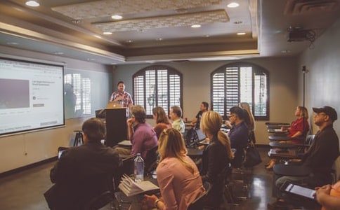 ������W��Ո����