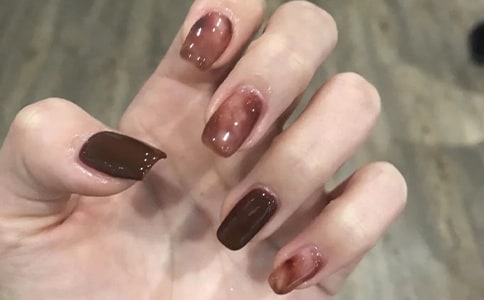 ���׻�ӷ���