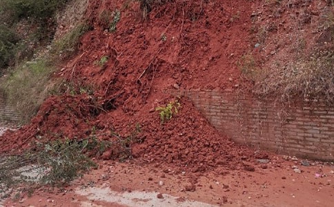 ��ʯ���ĺ��о��C��