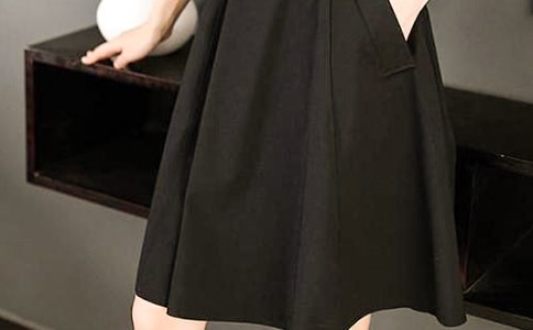 托班美術漂亮的花裙子教案