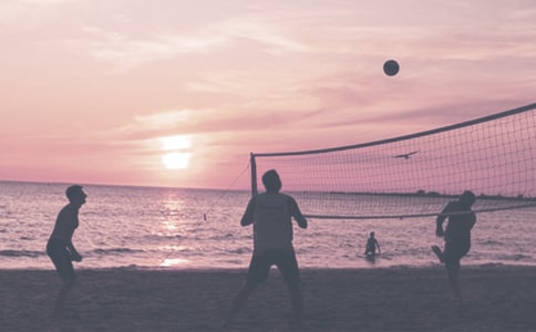 沙灘排球作文