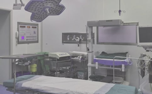 在手術室門口作文