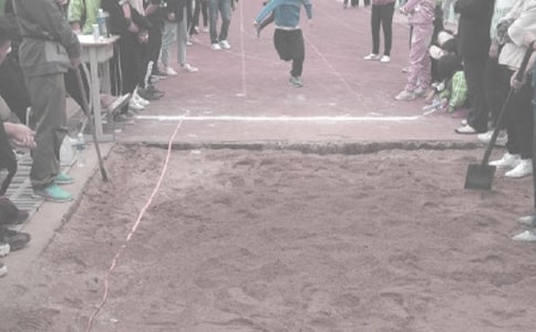 立定跳遠評課稿范例9篇