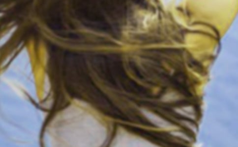 秋天為什么會掉頭發(fā)