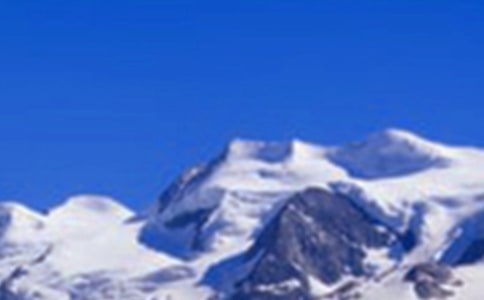 ���ϼ�������ѩɽ����