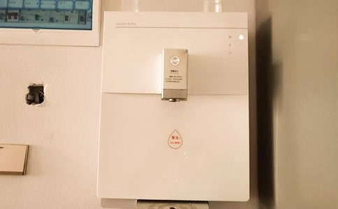 �ˮ�C����[���A]