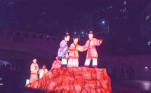 關于2022正月十五鬧元宵祝福賀詞