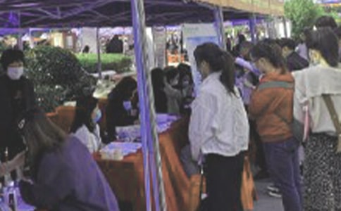 江蘇省人才市場8月份舉辦25場招聘會