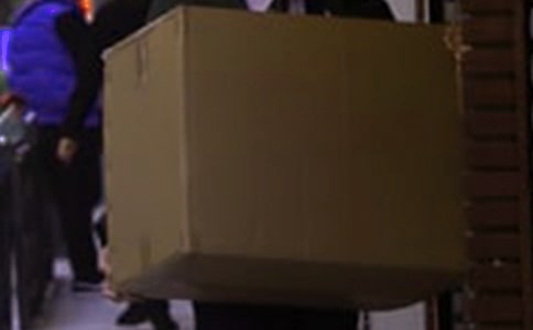 小班體育游戲《小刺猬運紙箱》教案