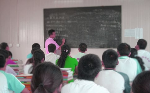 中學(xué)生綜合素質(zhì)期末評語