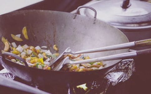 【經(jīng)典】第一次做飯作文